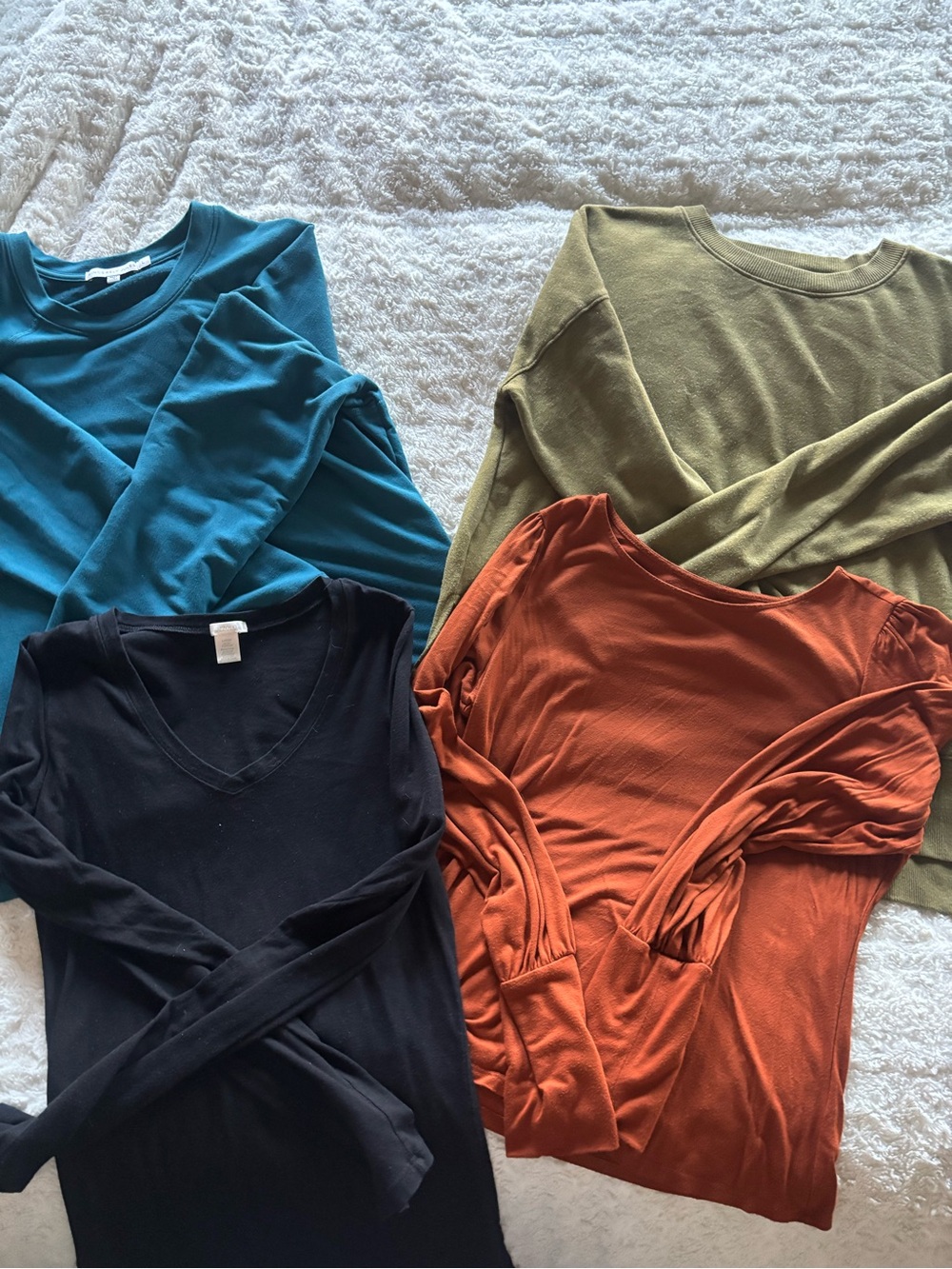Bundle- 4 Womens Long Sleeve Tops